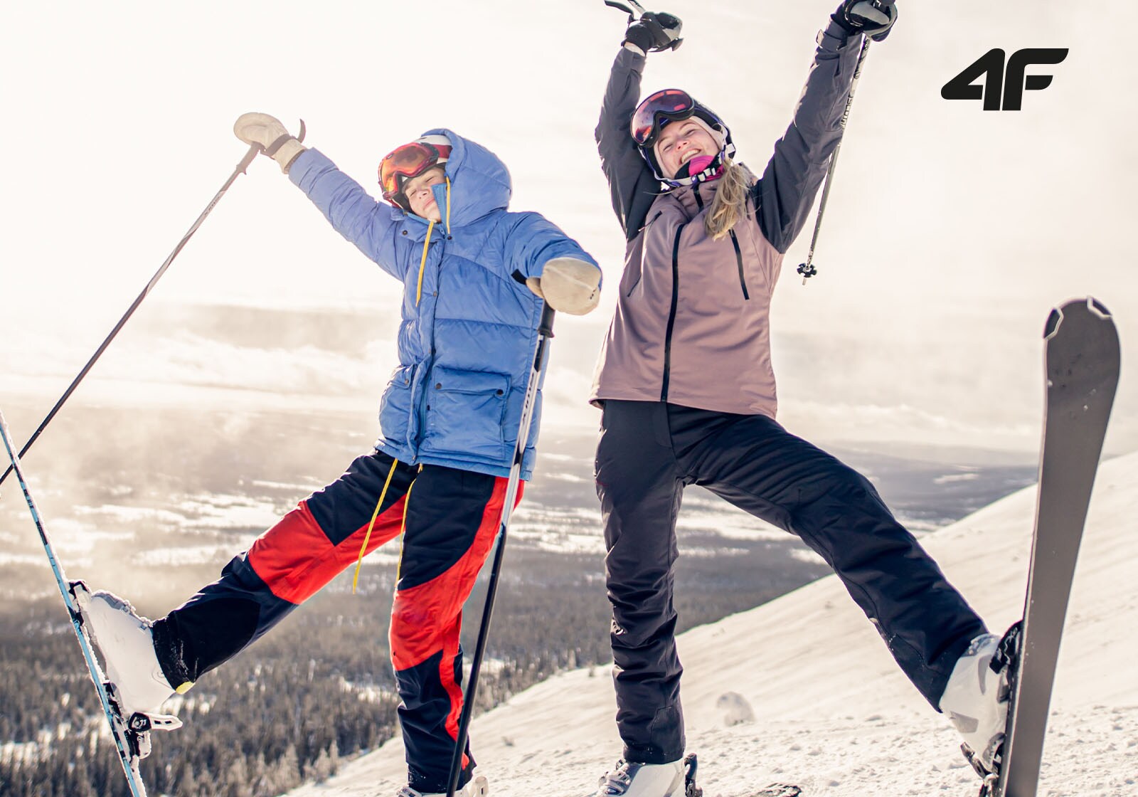 How to Dress For Skiing? A Complete Guide Blog 4F